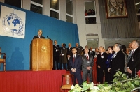Président de la République française, François Mitterrand, a inauguré le nouveau siège d'INTERPOL à Lyon le 27 novembre 1989.